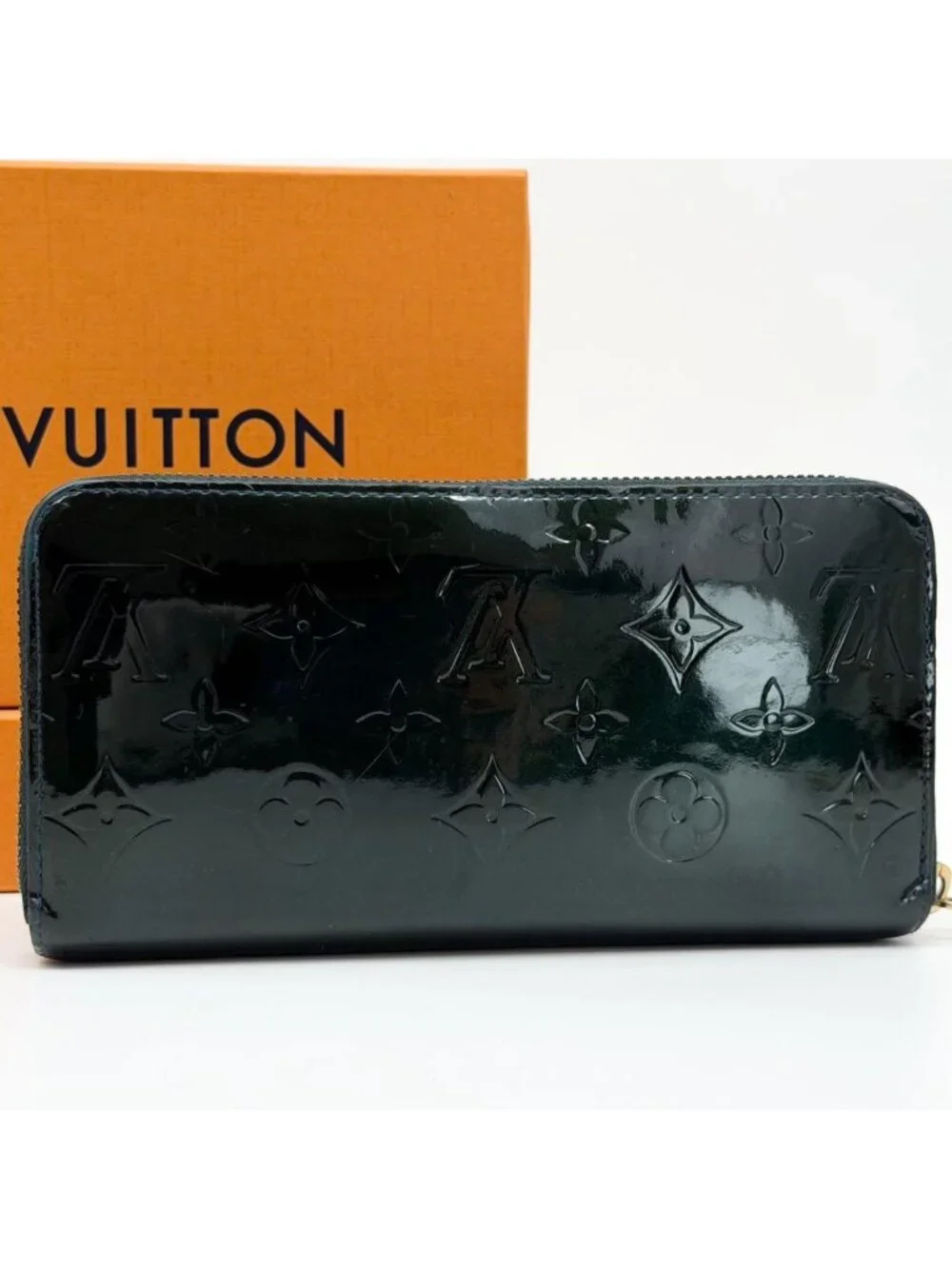 Louis Vuitton Zippy Wallet Vernis Green Monogram